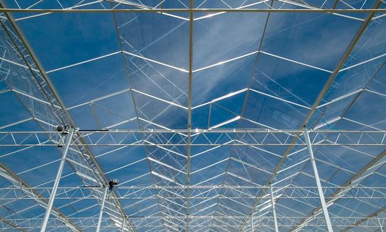 Doorzichtige glazen kas met aluminium-zincplaatpijpen